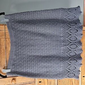 🌿 Athleta Charcoal Crochet Skirt Knee-Length Casual Large